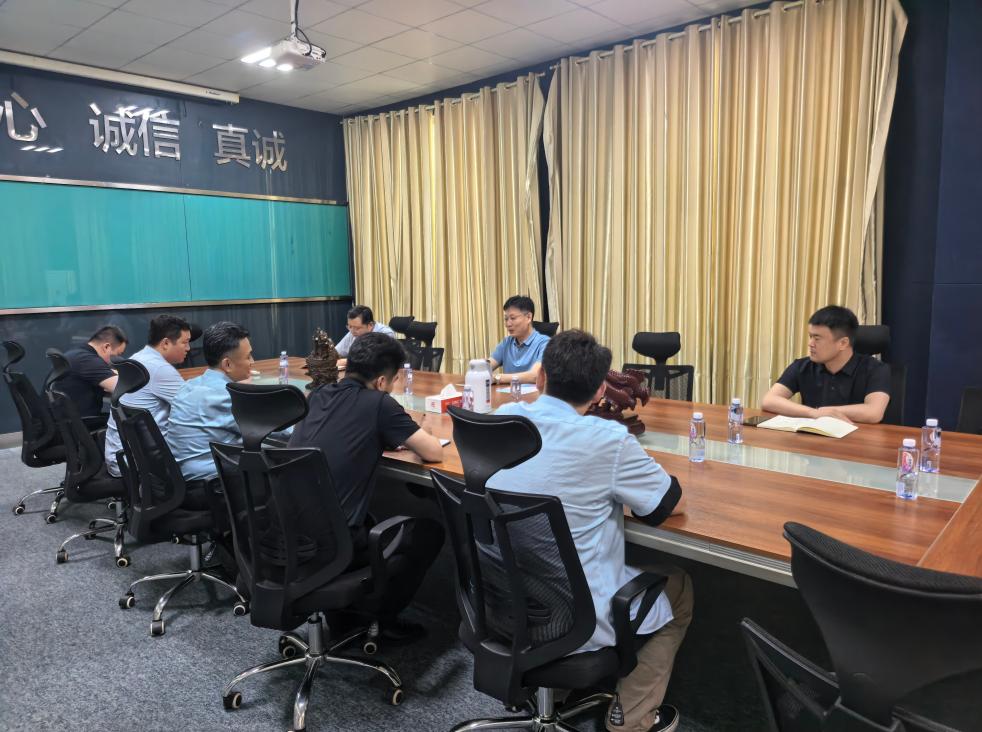 Der Direktor des Personal- und Sozialversicherungsbüros der Stadt Tengzhou besuchte Sincere zu einer Inspektion und Recherche
